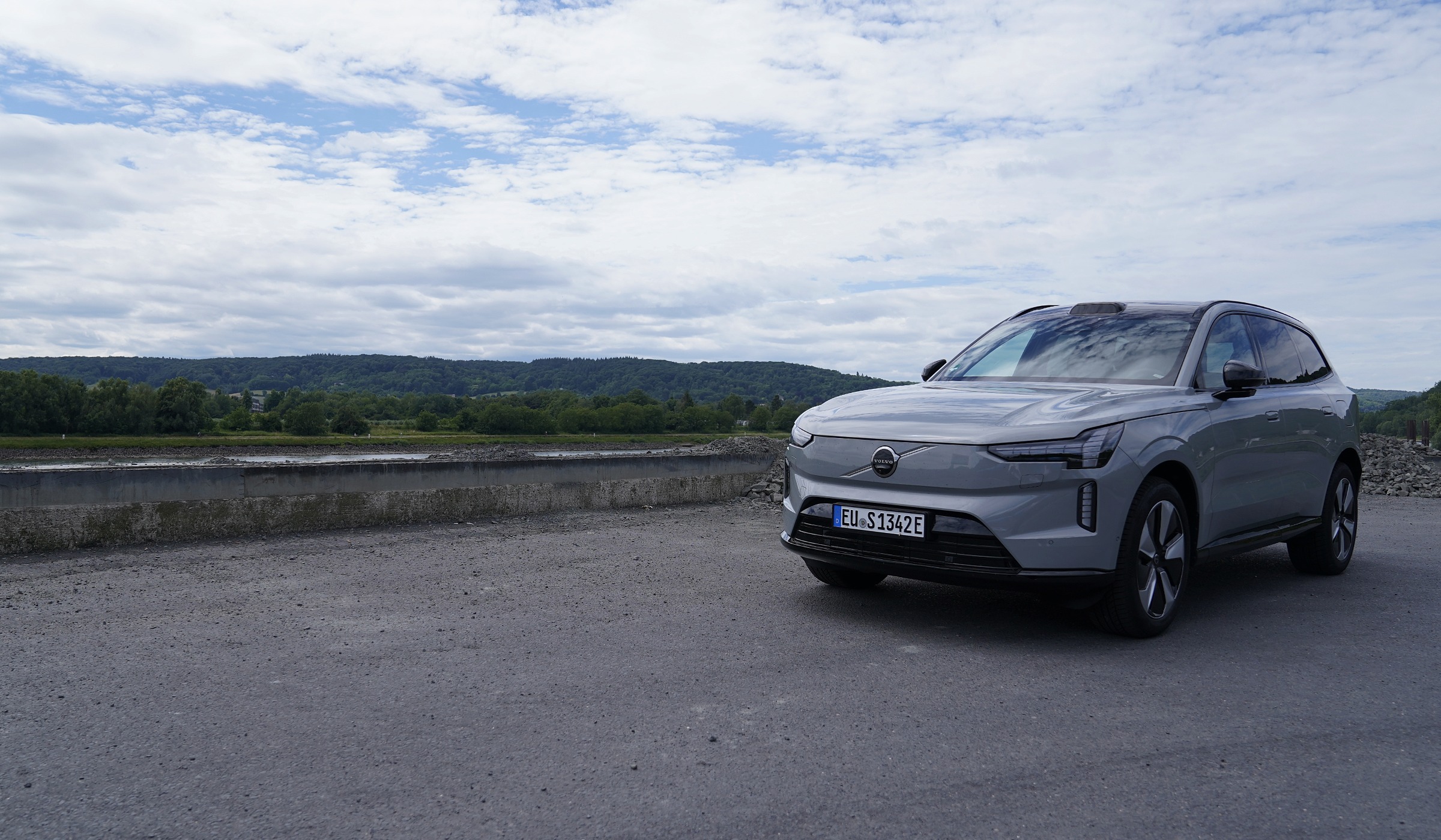 Volvo EX90 Twin Motor im Test: Stark für Betrieb und Alltag